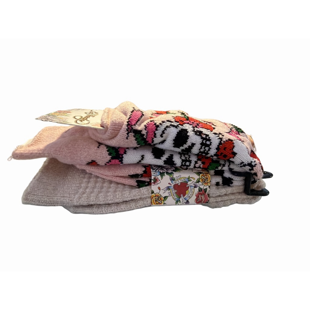 Women's Ed Hardy Waffle Slouchy Socks - Picture 2 of 3